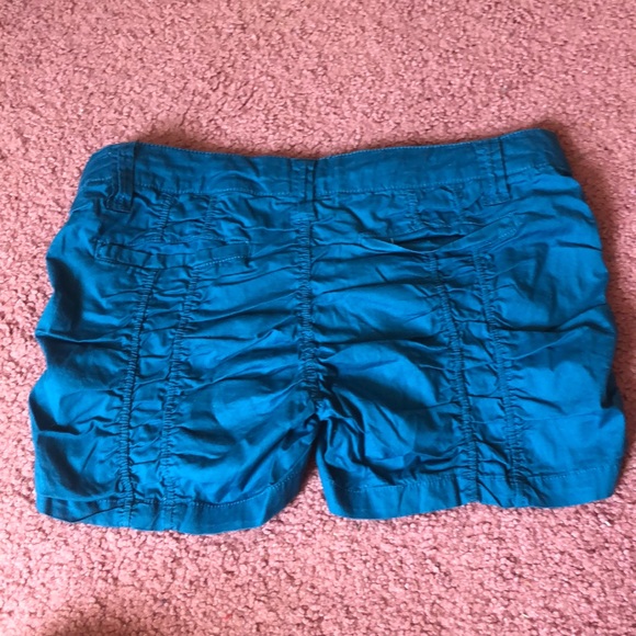 Shorts - Picture 6 of 6